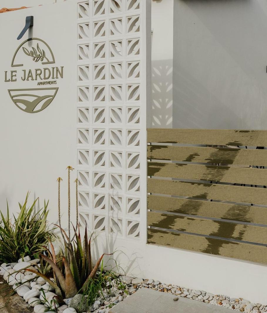 Le Jardin Apartments Kampos Marathokampou Exterior foto